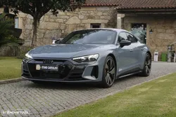 Audi e-tron GT quattro