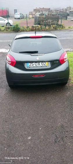 Peugeot 208 1.2