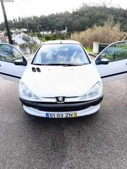 Peugeot 206 (2S8hzf)