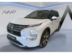 MITSUBISHI Outlander PHEV Kaiteki 4WD