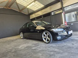 BMW Série 3 Coupé 325i 2.5 i 24V 218cv Boîte auto