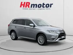 MITSUBISHI Outlander PHEV Kaiteki 4WD