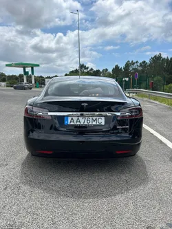 Tesla Model S S