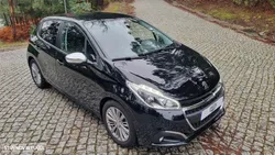 Peugeot 208 1.2 PureTech Signature