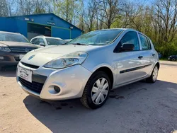 Renault clio 3 1.5l dci 70cv finition authentique 244.000kms 07/2010 clim fermeture centralisée attelage