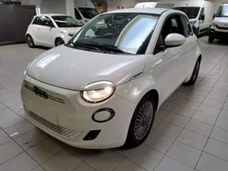FIAT 500 Electrique 95ch 23.8kWh avec Jantes alu 16\' et Apple Car Play