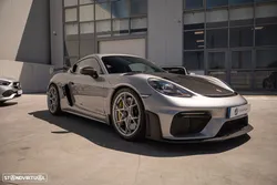 Porsche 718 Cayman GT4 RS