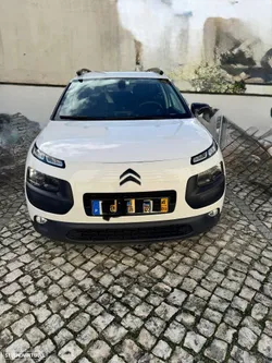 Citroën C4 Cactus 1.2 PureTech Shine