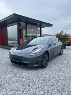 Tesla Model 3 Long-Range Dual Motor AWD
