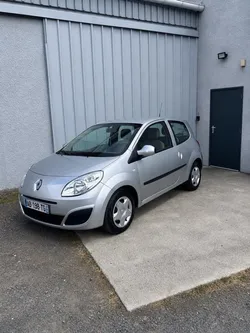 Renault TWINGO II 1.2 16V 75CH,Trend (Berline), GRIS, 4cv, 3 portes