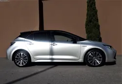 Toyota Corolla HB 1.8 Hybrid Square Collection (nacional)