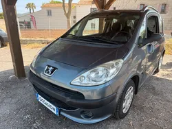 FAIBLE KMS Peugeot 1007 1.4I 73 CV Filou BOITE AUTOMATIQUE