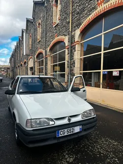 Renault 19