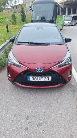 Toyota Yaris hibrid 1.5