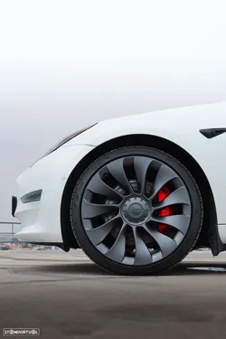 Tesla Model 3 Long Range AWD Dual Motor Performance