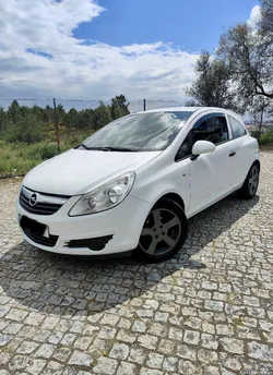 Opel Corsa 1.3CDTi 5 lugares