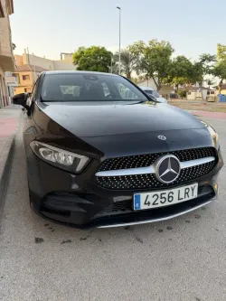 Mercedes-Benz A 180 180d 8G-DCT