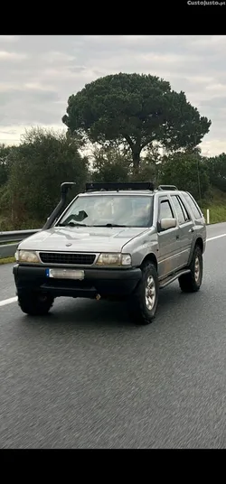 Opel Frontera 2.8