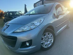 Peugeot 207 phase 2 1.4 hdi 70ch faibles kms excellent état