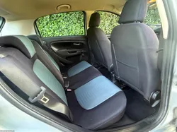 Fiat Grande Punto 1.2 estimado/economico 2008.    2850