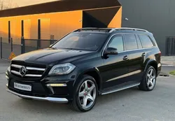 Mercedes-Benz Classe GL 63 AMG 5.5i V8 4MATIC 32V 7G-TRONIC 557CV 7PLACES