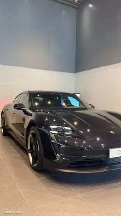 Porsche Taycan 4S