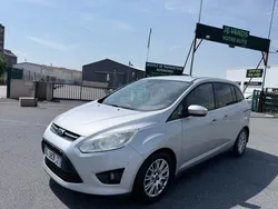 Ford Grand c Max 1.6l titanuim 121000 km fulls options garantie, 15 mois