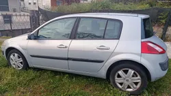 Renault Mégane 1.5dci 5+lugares com pequenos reparos ler