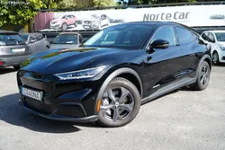 Ford Mustang Mach-E 75.7 kWh Base