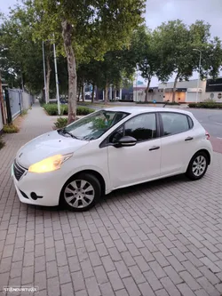 Peugeot 208 1.4 HDi