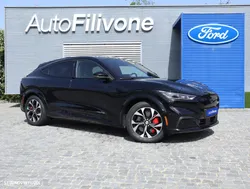 Ford Mustang Mach-E AWD PREMIUM