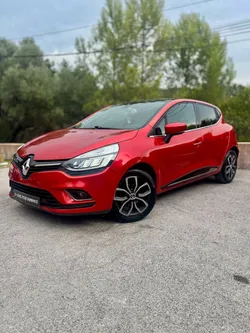 Renault Clio IV 1.5 DCi 90ch energy Intens EDC (CAMÉRA / RADARS 360° / CARPLAY / ÉCRAN GPS / CLIM AUTO / SON BOSE / FEUX FULL LED / RÉGULATEUR DE VITESSE)