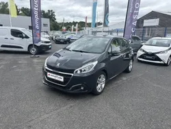 Peugeot 208 1.2 PureTech 82ch E6.c Signature 5p