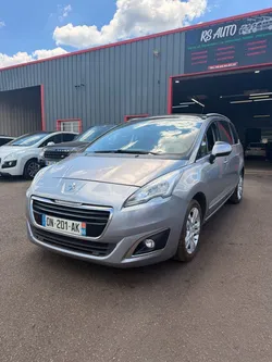 PEUGEOT 5008 1.6 HDI 7 Places