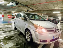 Toyota Corolla Versos