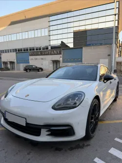 Porsche Panamera 4 Sport Turismo