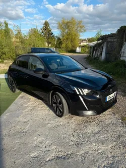 PEUGEOT 208 1.5 BlueHDi 100CH GT-Line