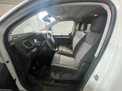 Peugeot Expert Traveller