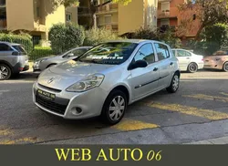 Renault Clio III (B/C85) 1.2 16v 75ch Access 5p