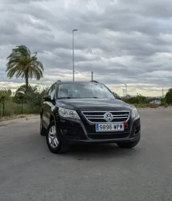 VOLKSWAGEN Tiguan 1.4TSI R-Line