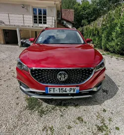 MG ZS Luxury