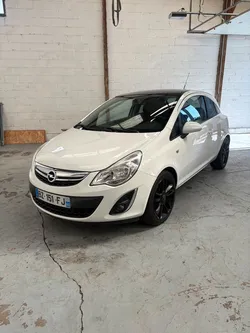 Opel Corsa 1.2i Twinport Color Edition