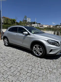Mercedes-Benz GLA 200 4 Matic