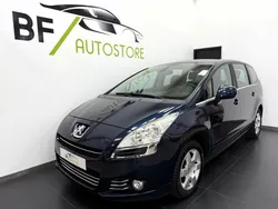 PEUGEOT 5008 1.6 HDi 16V FAP 110 Confort Pack 7 Places