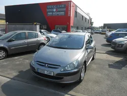 PEUGEOT 307 2.0 16v bva XT Premium
