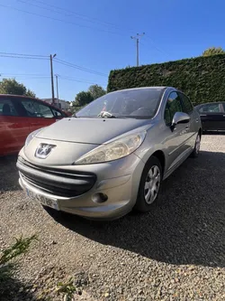 Peugeot 207 1.6i 16v boîte automatique