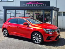 RENAULT MEGANE IV BERLINE TCe 140ch Intens / CARPLAY / PACK LED AMBIANCE / CARTE MAIN LIBRE