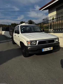 Toyota Hilux 2.4