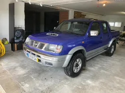 Nissan Navara D22