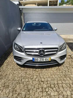 Mercedes-Benz E 220 AMG Line